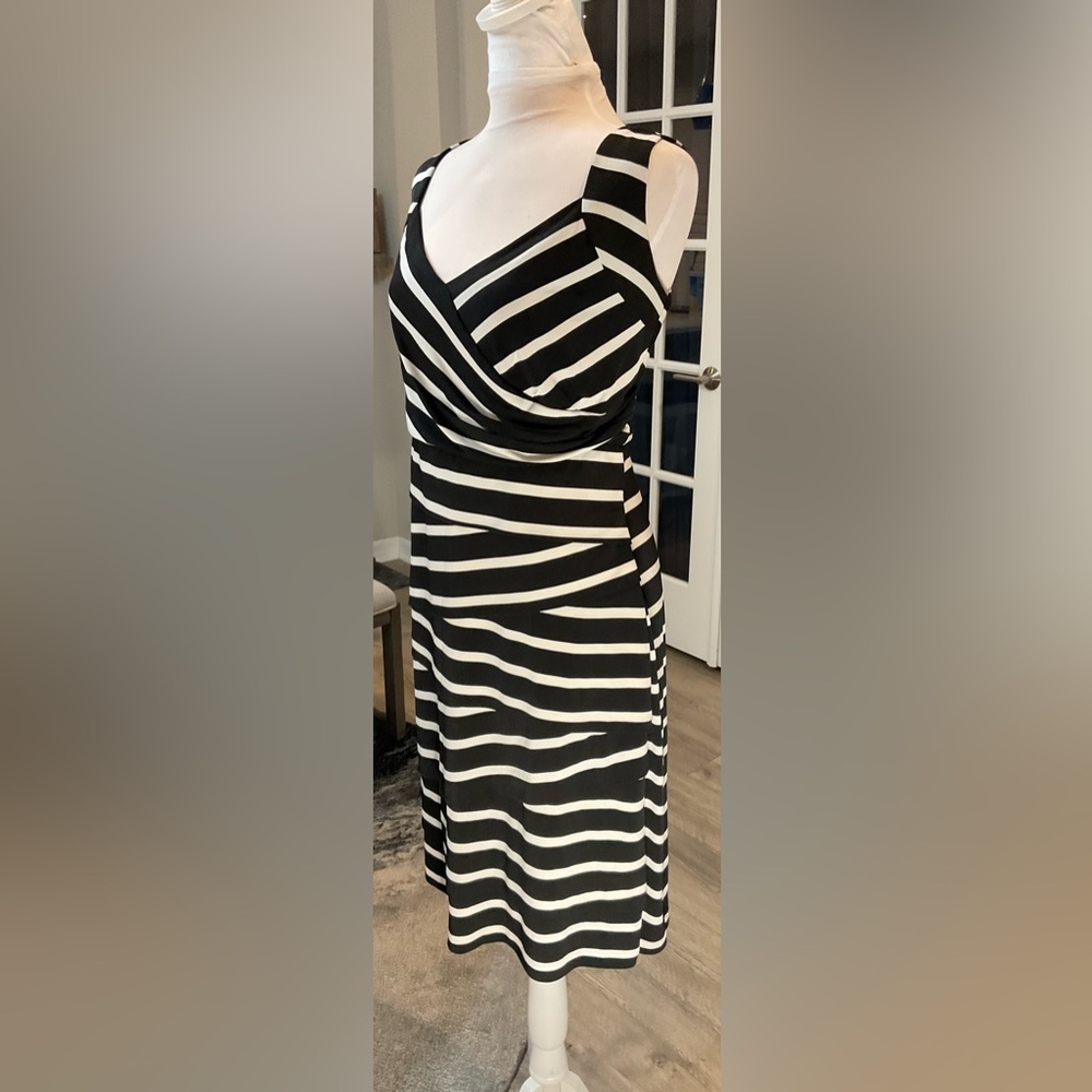Collection Dressbarn Black & White Striped Faux Wrap Tiered Dress Size 14